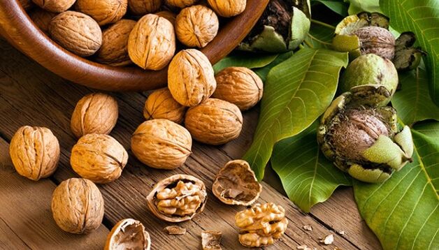 Varicose vein treatment with nutmeg